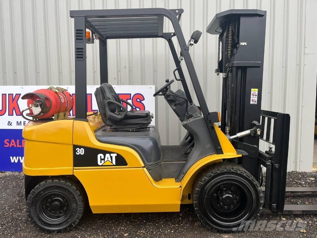 CAT GP30NT Περονοφόρα ανυψωτικά κλαρκ με φυσικό αέριο LPG