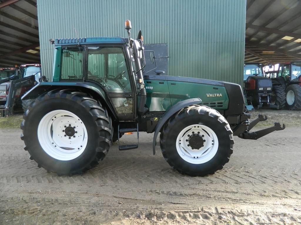 Valtra 8550 Τρακτέρ