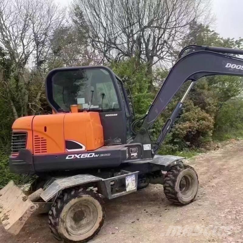 Kubota DX60w Εκσκαφείς με τροχούς - λάστιχα