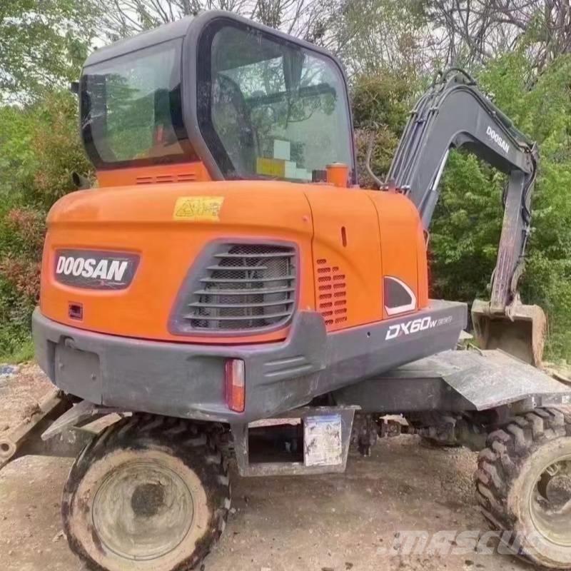 Kubota DX60w Εκσκαφείς με τροχούς - λάστιχα