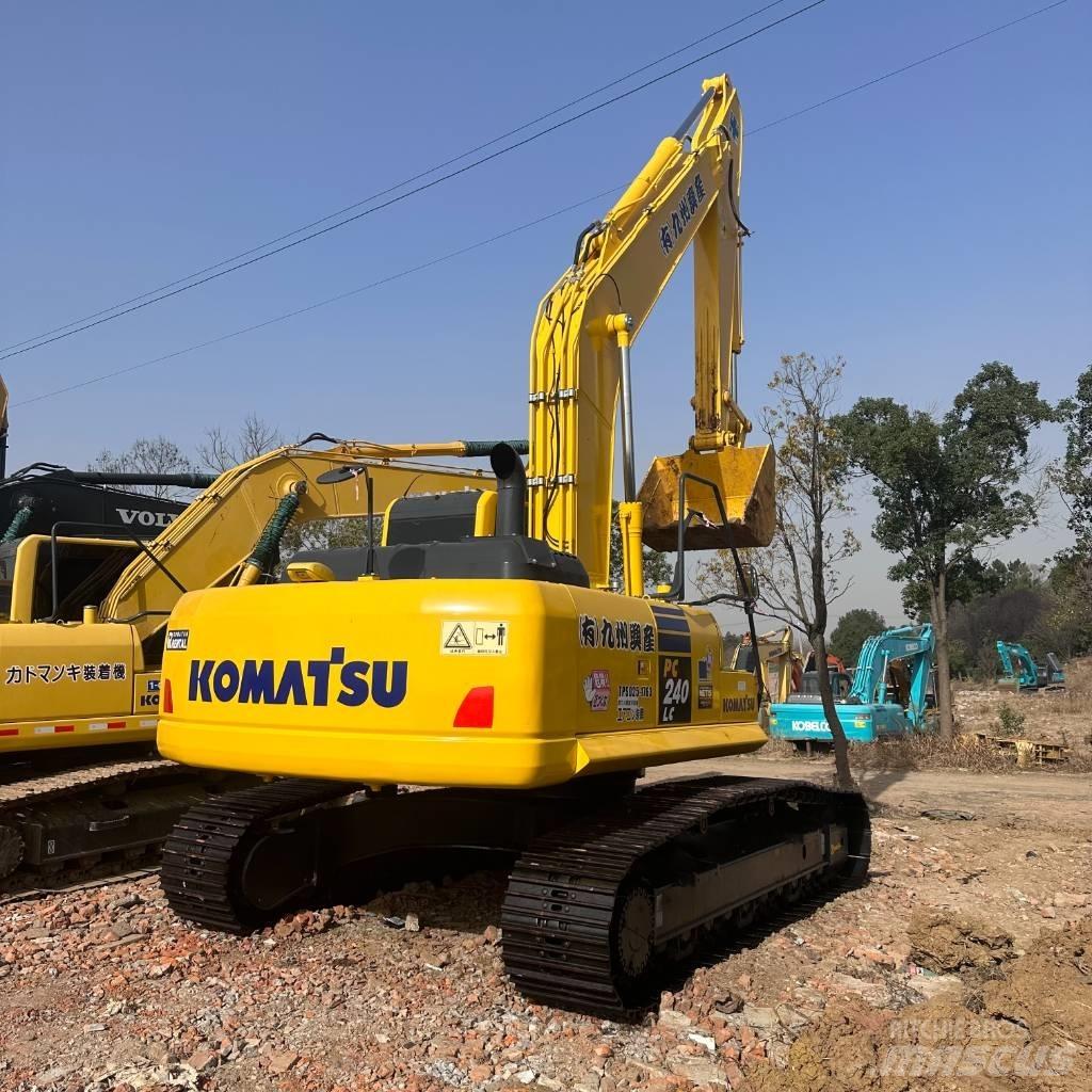 Komatsu PC 240 Εκσκαφείς με ερπύστριες