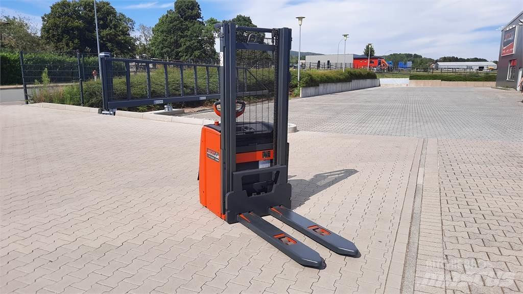 Linde L16 - BR1173 Παλετοφόρα πεζού χειριστή με ιστό