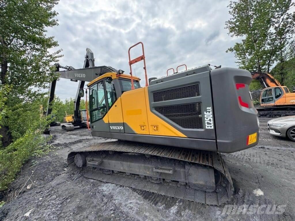 Volvo EC250ELR Εκσκαφείς με ερπύστριες