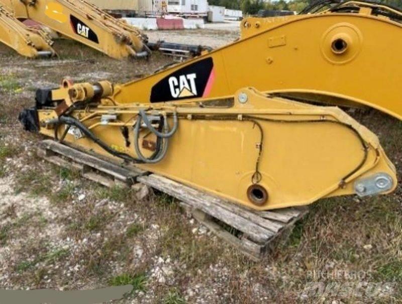 CAT 319 Μπούμες και κουτάλες