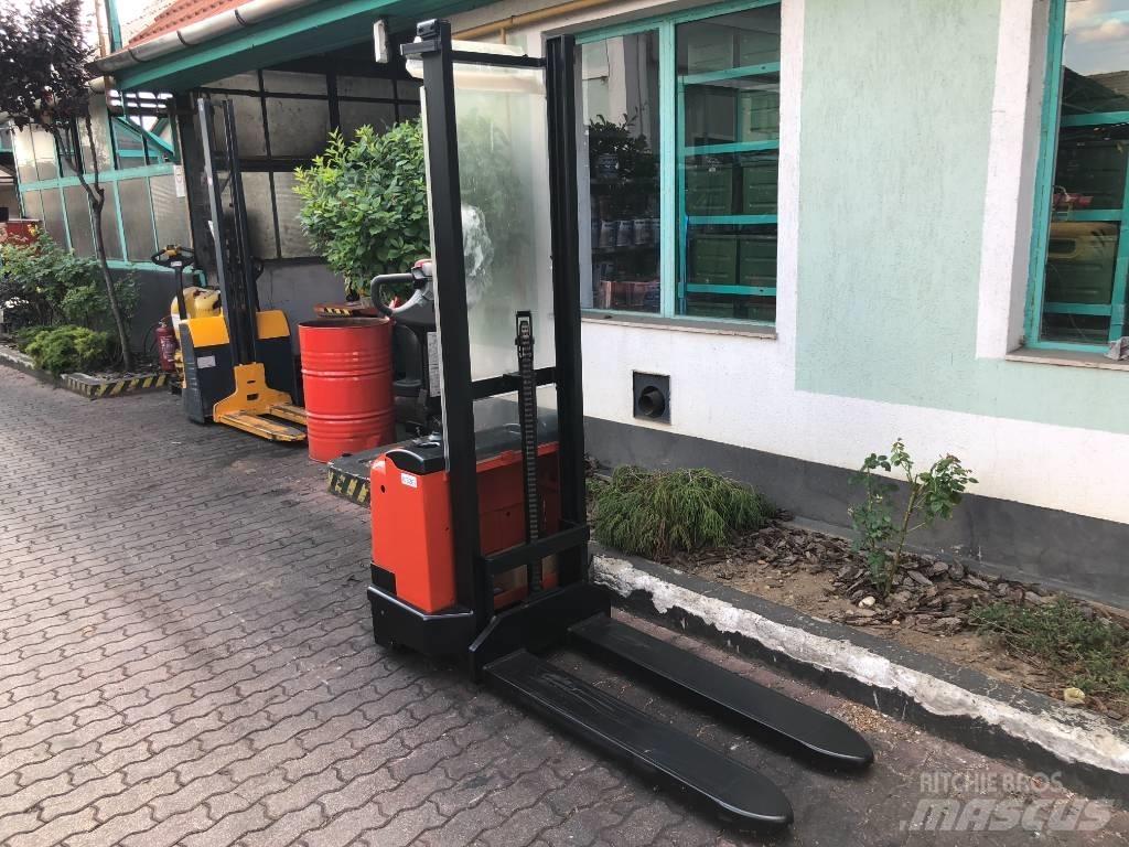 BT S10 V-3267 Χειροκίνητα παλετοφόρα