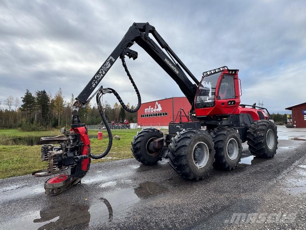 Komatsu 951 Θεριζοαλωνιστικές μηχανές