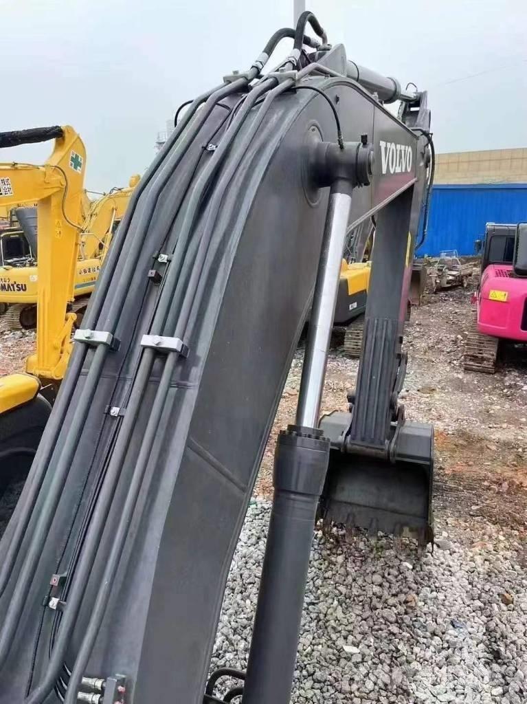 Volvo ec240D Εκσκαφείς με ερπύστριες