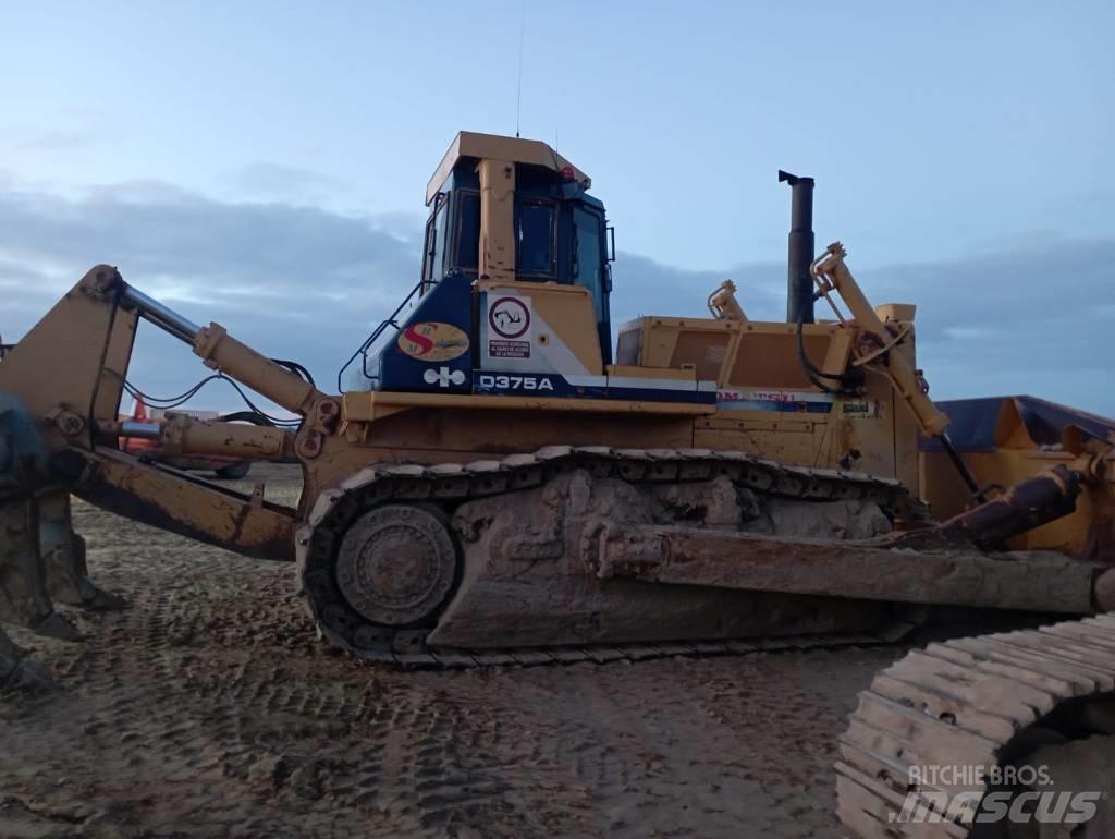 Komatsu D 375 A-2 Μπουλντόζες με ερπύστριες