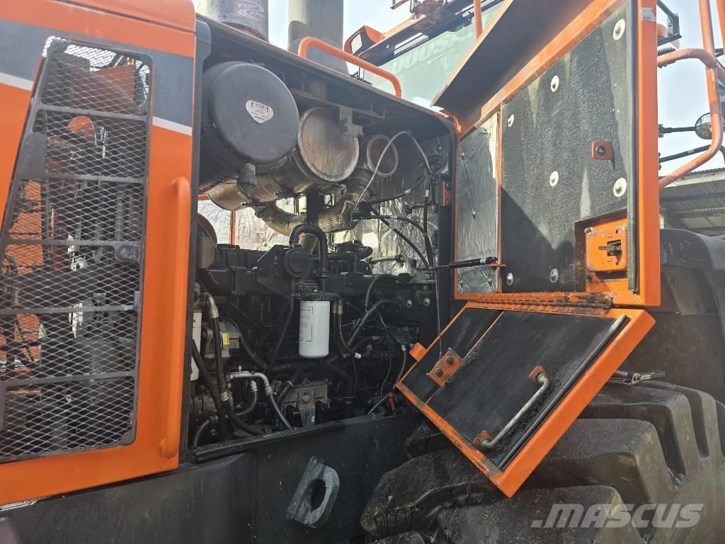 Doosan DL 300-5 Φορτωτές με λάστιχα (Τροχοφόροι)
