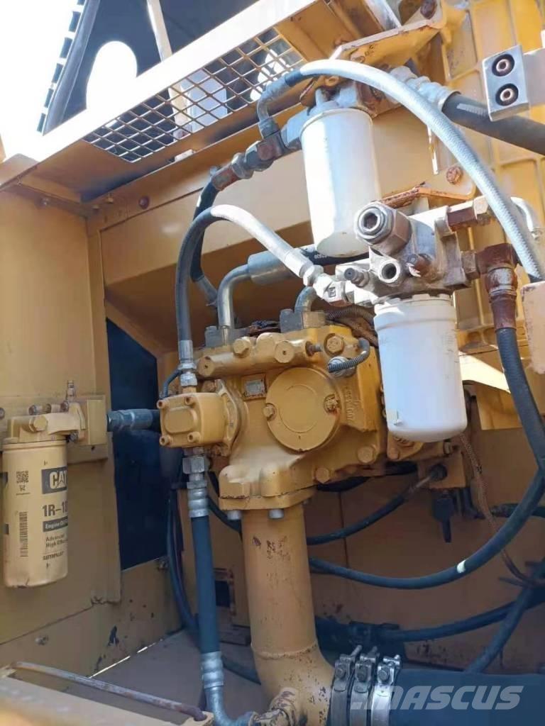 CAT 329 D L Εκσκαφείς με ερπύστριες