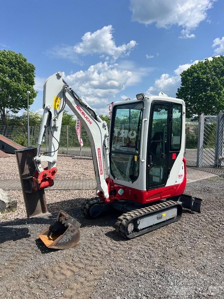 Takeuchi TB 216 Εκσκαφάκι (διαβολάκι) < 7t