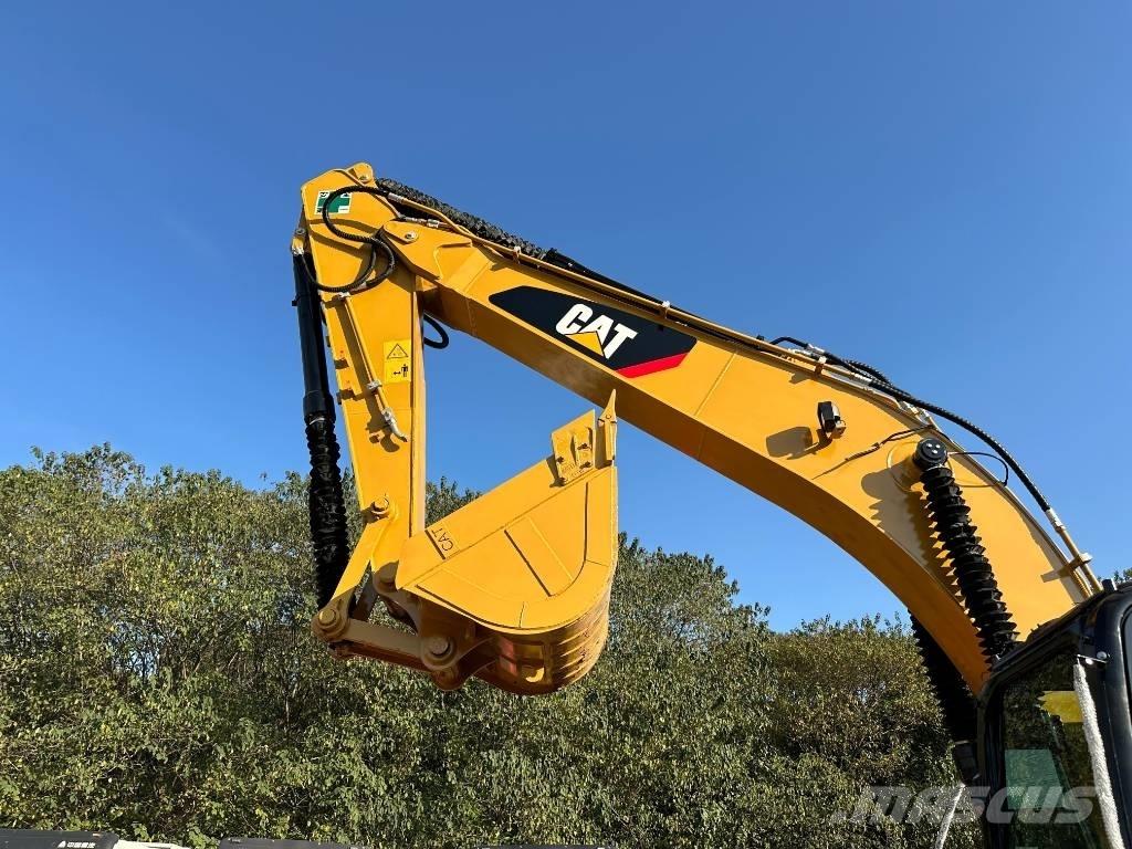 CAT 320DL Εκσκαφείς με ερπύστριες
