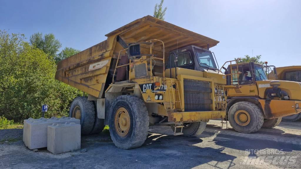 CAT 771D Άκαμπτα Dumper με ανατρεπόμενο κάδο