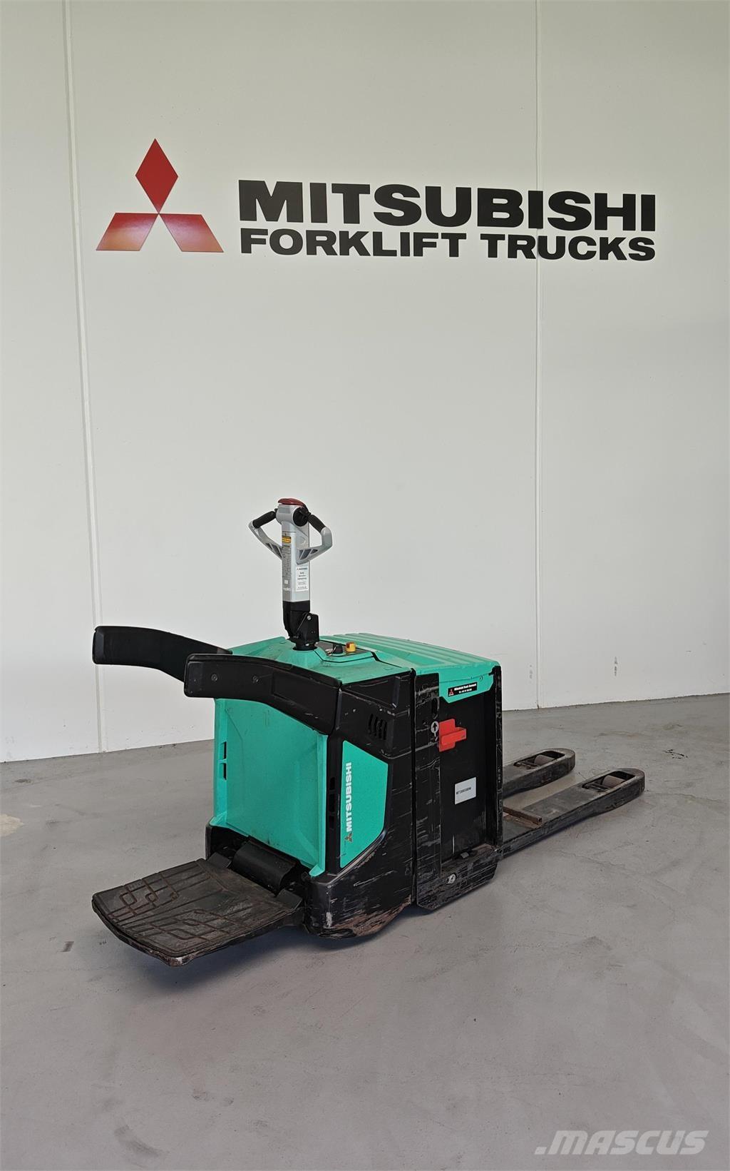 Mitsubishi PBV20N2 Φορτηγά με πλατφόρμα