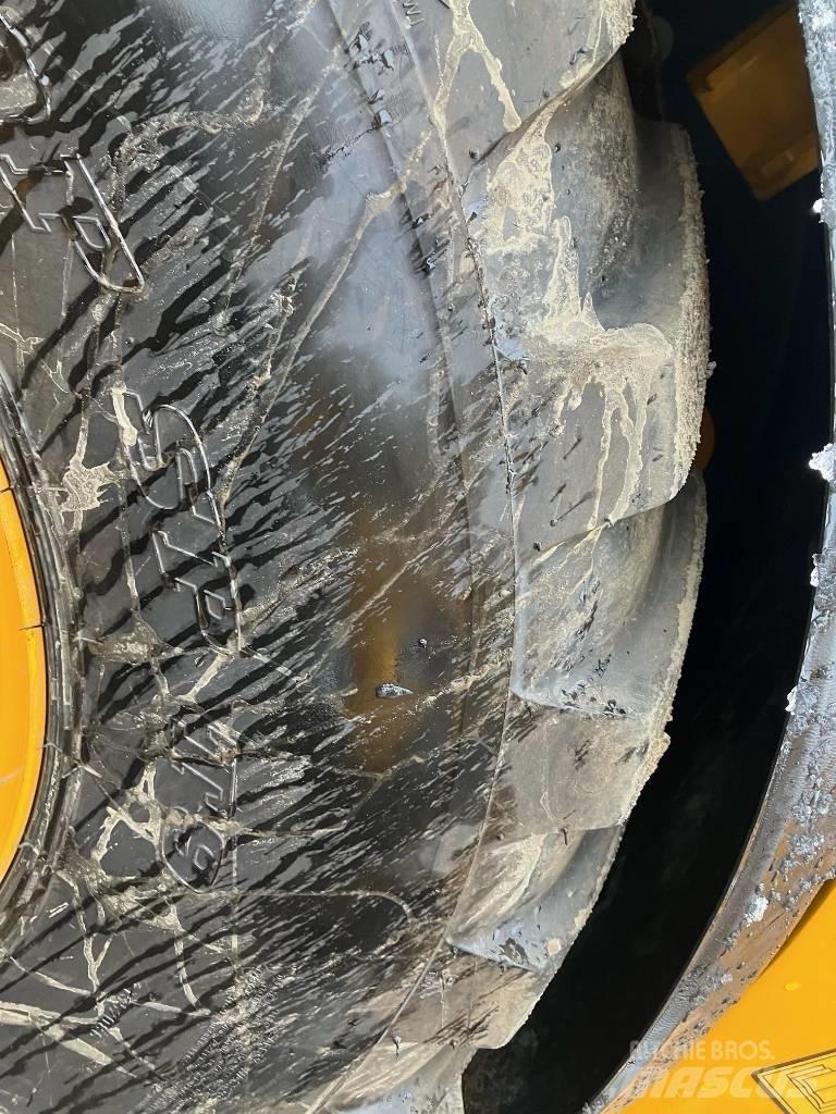 JCB 409 Φορτωτές με λάστιχα (Τροχοφόροι)