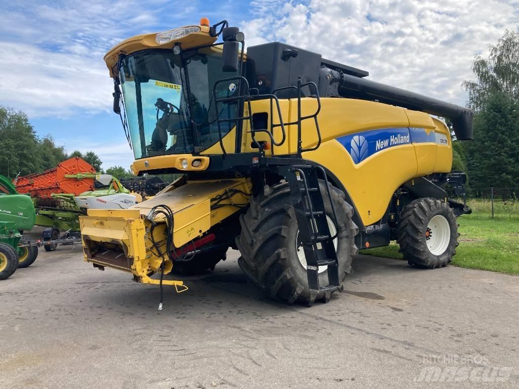 New Holland CX 8070 Θεριζοαλωνιστικές μηχανές