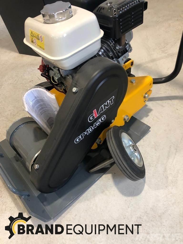 GiANT GP1345G Επίπεδοι κόπανοι