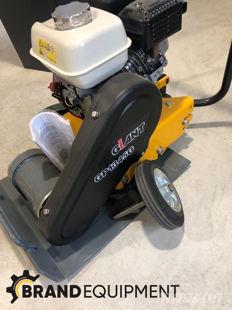 GiANT GP1345G Επίπεδοι κόπανοι