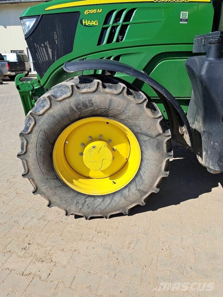 John Deere 6195M Τρακτέρ