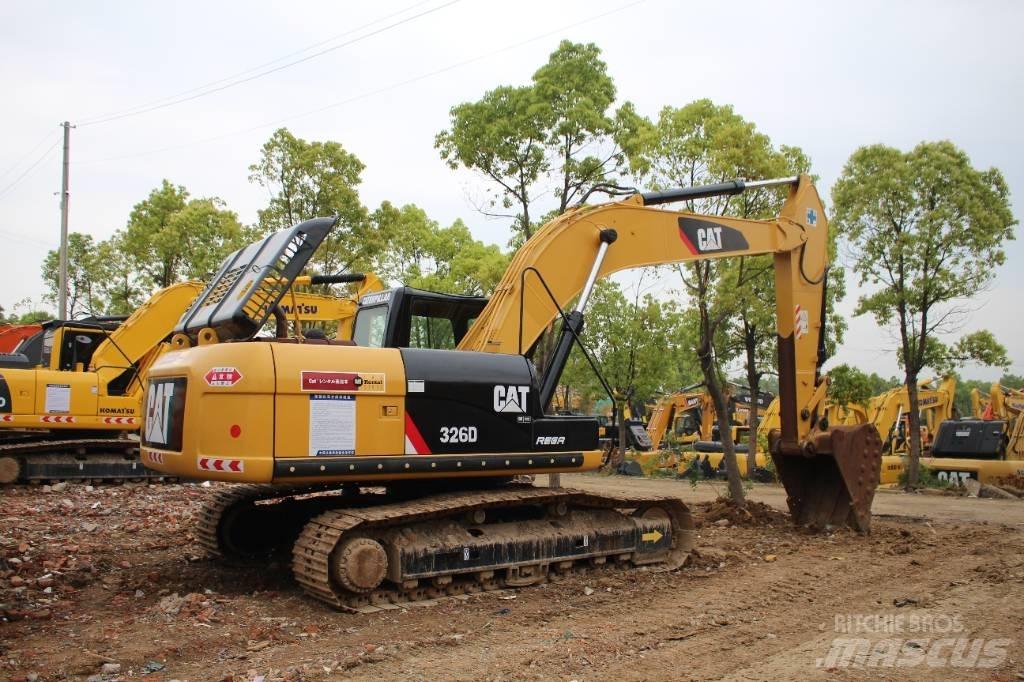 CAT 326D Εκσκαφείς με ερπύστριες