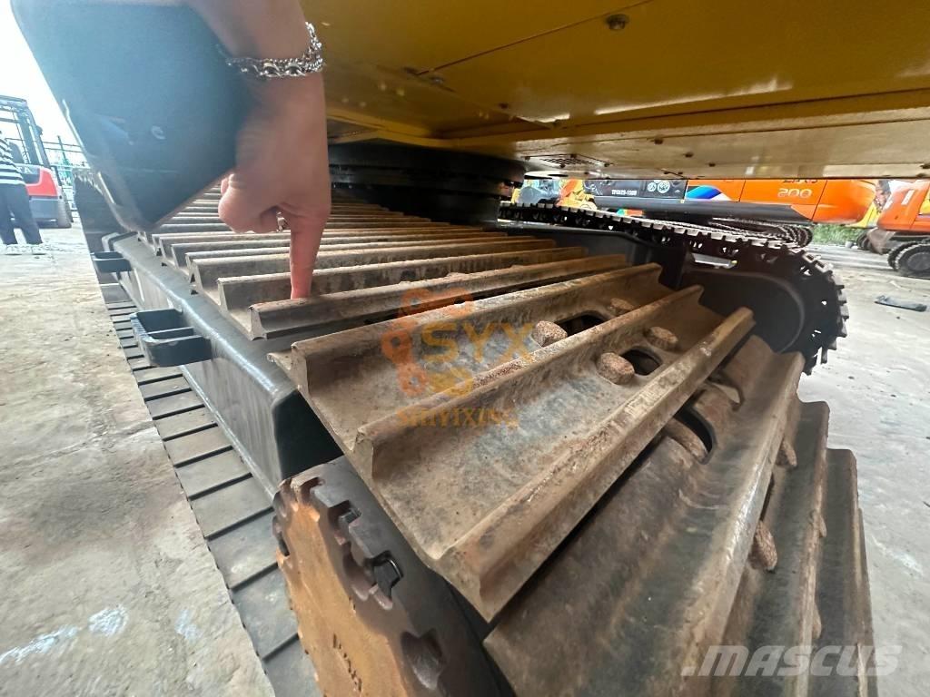 Komatsu PC 220-8 Εκσκαφείς με ερπύστριες