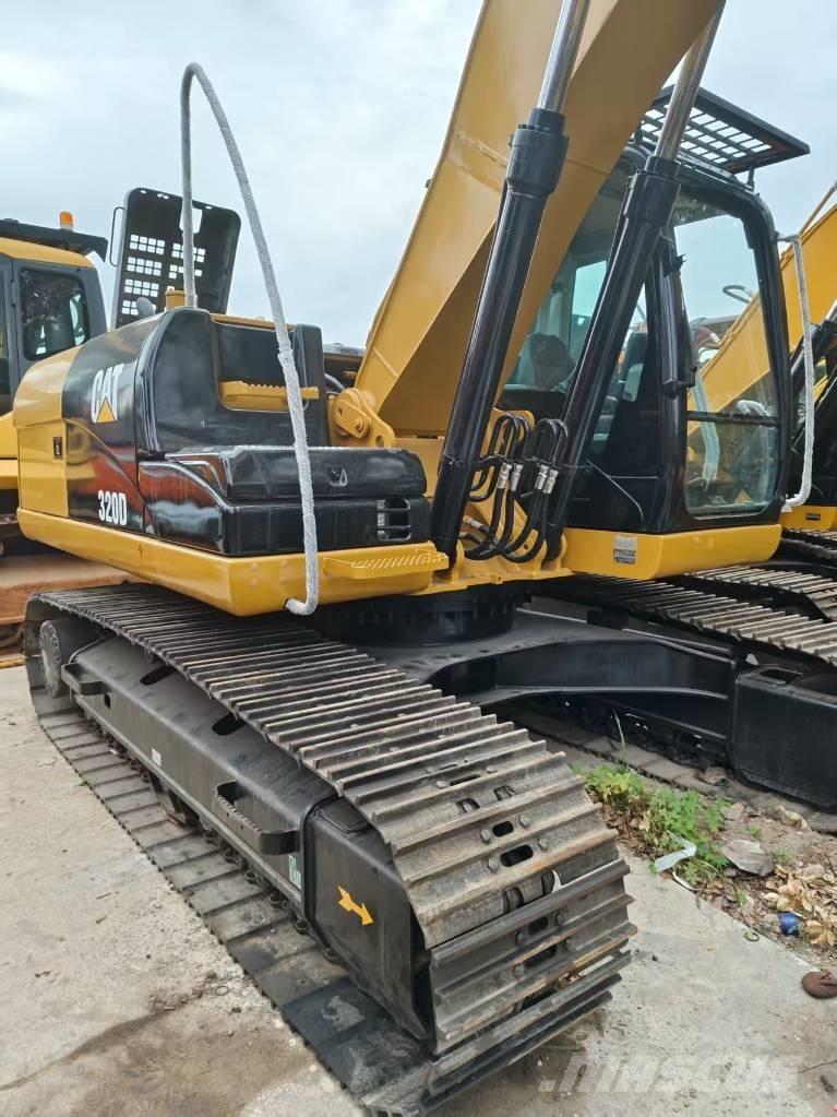 CAT 320 D Εκσκαφείς με ερπύστριες