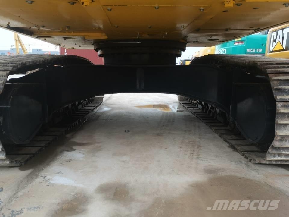 Komatsu PC 220-8 Εκσκαφείς με ερπύστριες