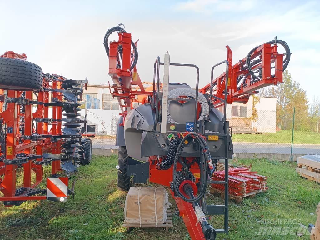 Kuhns Mfg LEXIS Ρυμουλκούμενα ψεκαστικά