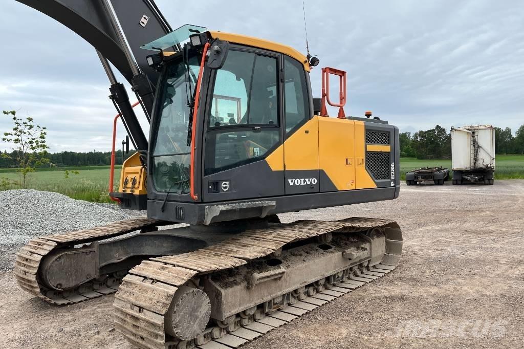 Volvo EC 220 E Εκσκαφείς με ερπύστριες