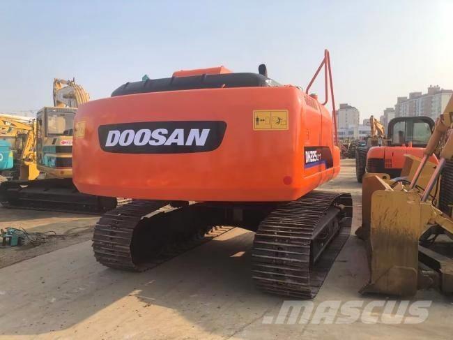 Doosan DH 225 LC-9 Εκσκαφείς με ερπύστριες