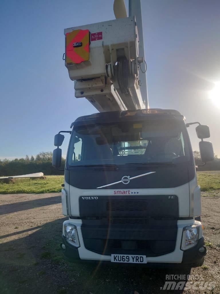 Bronto S38XDT - POA Εναέριες πλατφόρμες τοποθετημένες σε φορτηγό
