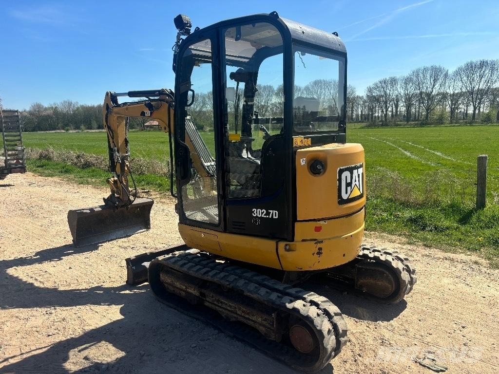 CAT 302.7 D Εκσκαφάκι (διαβολάκι) < 7t