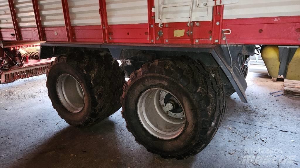 Pöttinger Jumbo 6600 Ρυμούλκα με διάταξη αυτοφόρτωσης