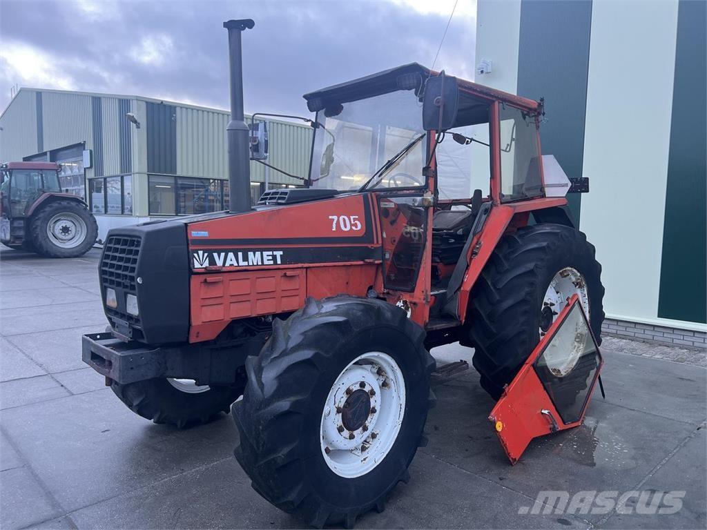 Valtra Valmet 705 Τρακτέρ
