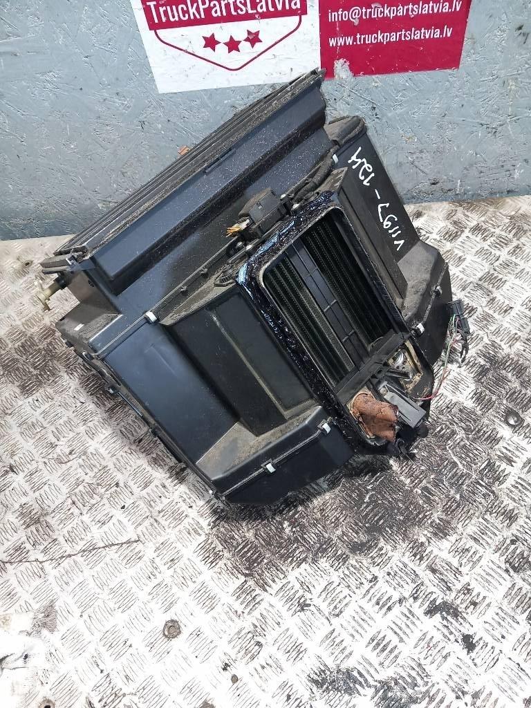 Volvo FH 12    21318095 Καμπίνες και εσωτερικό