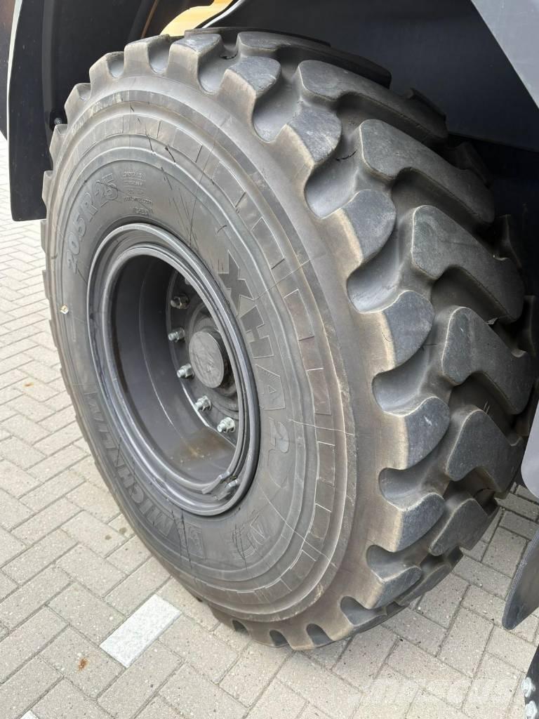 CASE 721G Φορτωτές με λάστιχα (Τροχοφόροι)