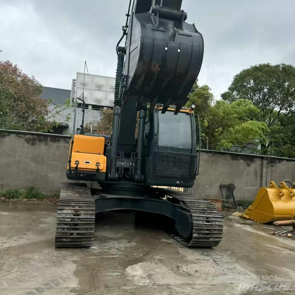 Hyundai R220LC-9S Εκσκαφείς με ερπύστριες