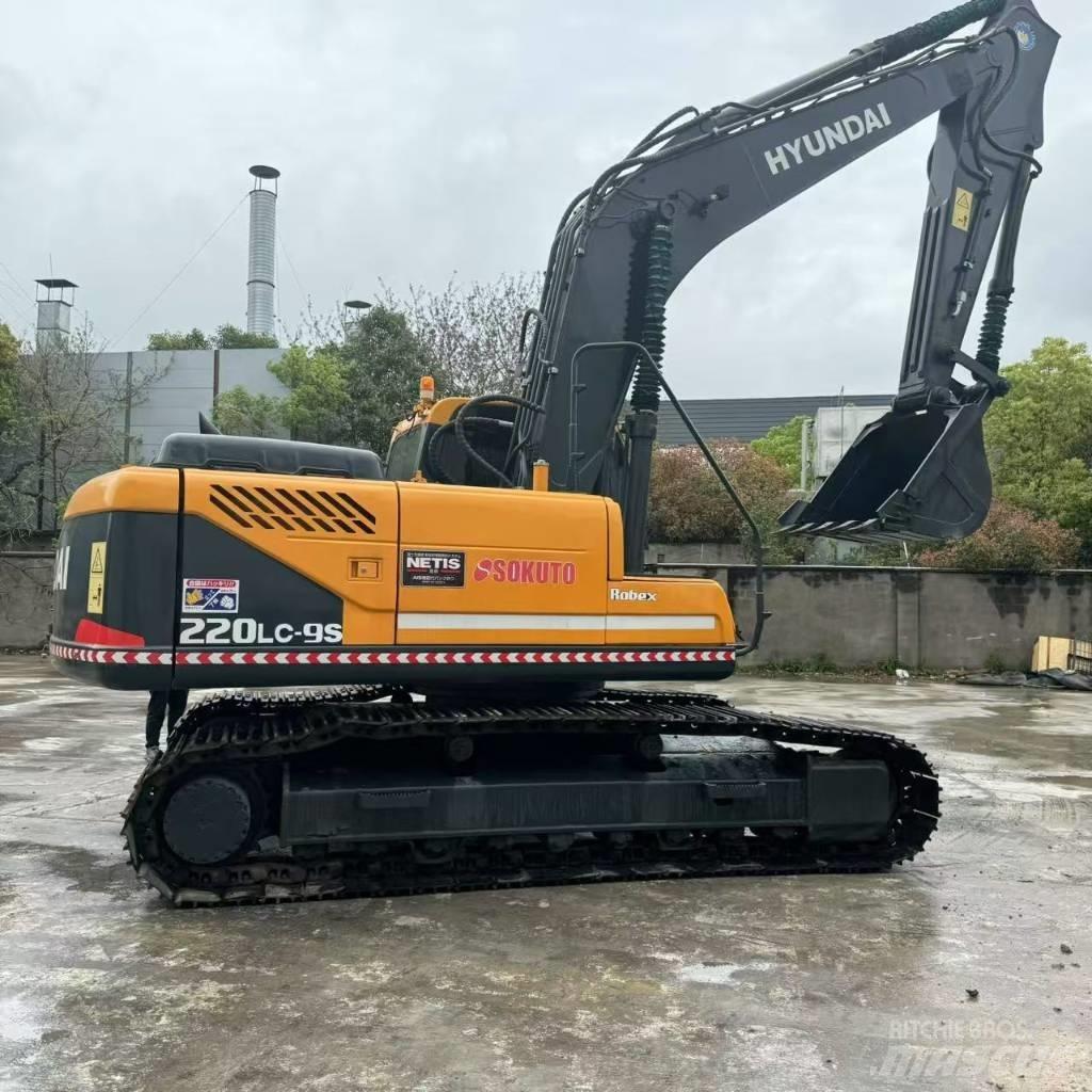 Hyundai R220LC-9S Εκσκαφείς με ερπύστριες