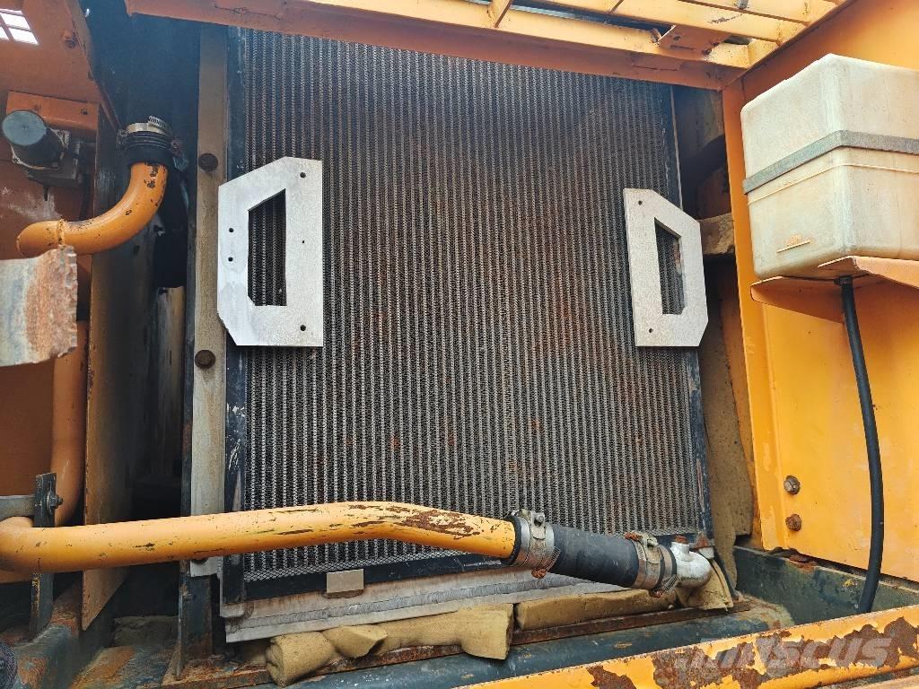 Hyundai R305LC-7 Εκσκαφείς με ερπύστριες