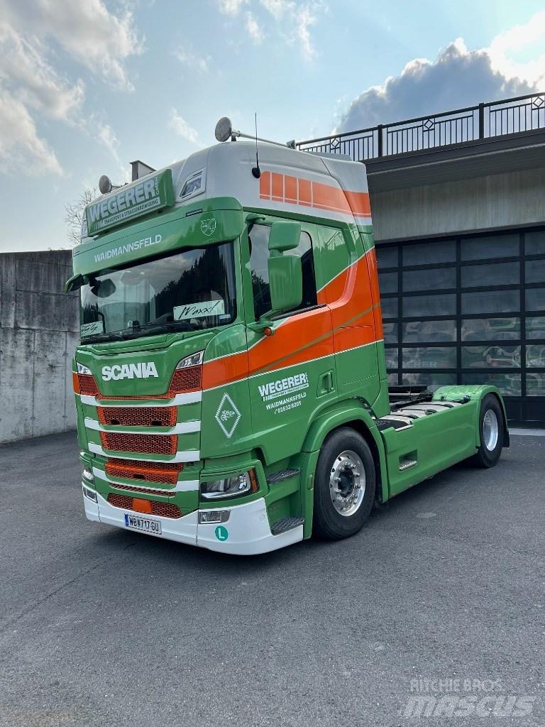 Scania R450 Τράκτορες