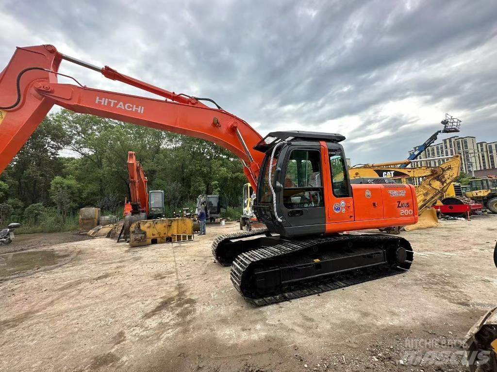 Hitachi ZX 200 Εκσκαφείς με ερπύστριες