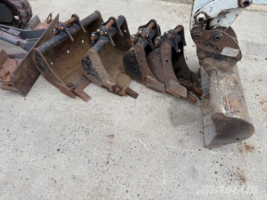 Takeuchi TB 210 Εκσκαφάκι (διαβολάκι) < 7t