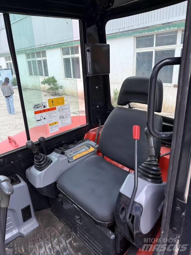 Kubota KX163 Εκσκαφάκι (διαβολάκι) < 7t