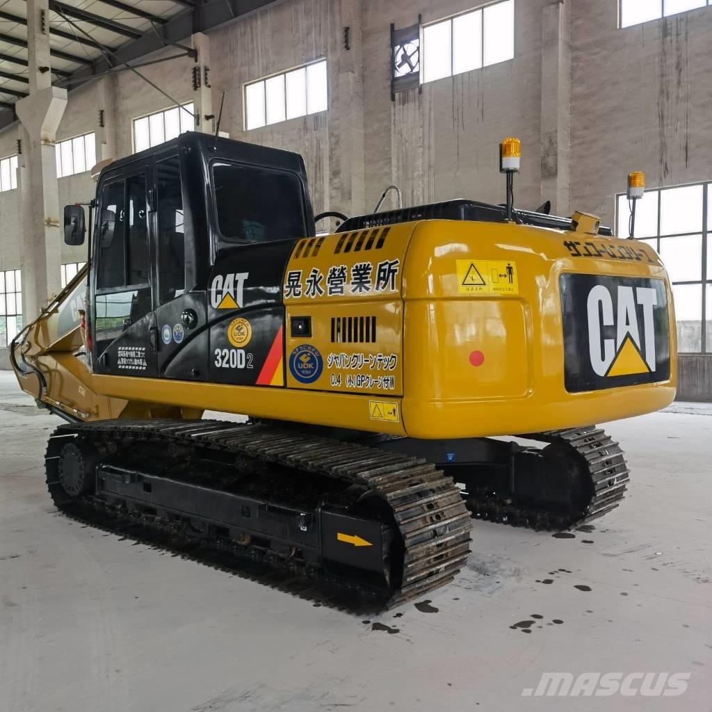 CAT 320 D2 Εκσκαφείς με ερπύστριες