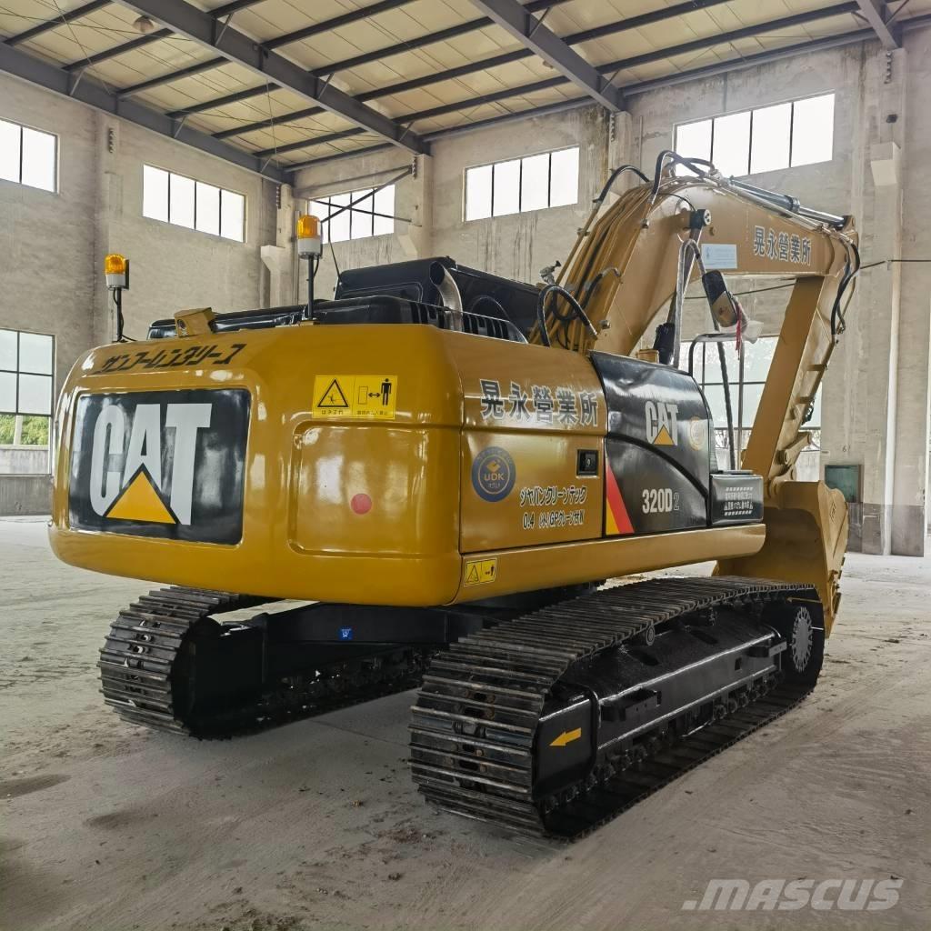 CAT 320 D2 Εκσκαφείς με ερπύστριες