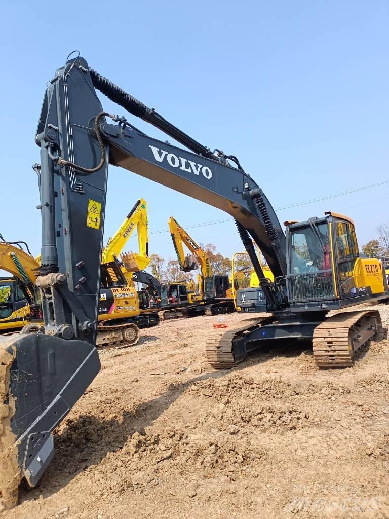 Volvo EC 220 Εκσκαφείς με ερπύστριες