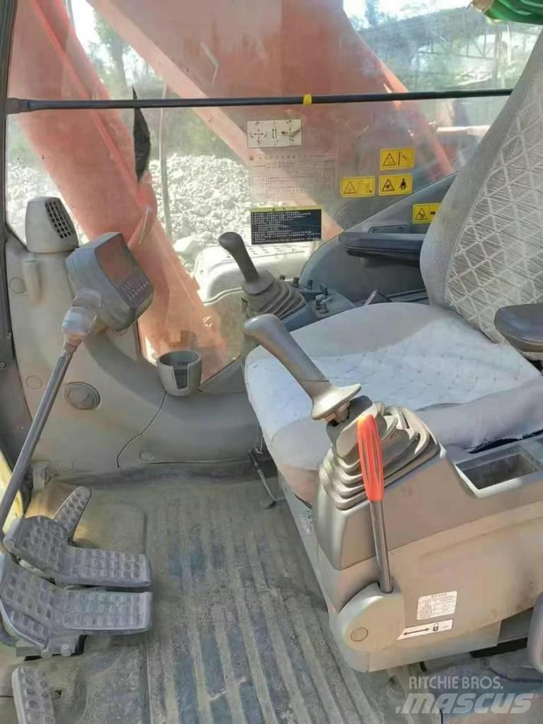 Hitachi ZAXIS270 Εκσκαφείς με ερπύστριες