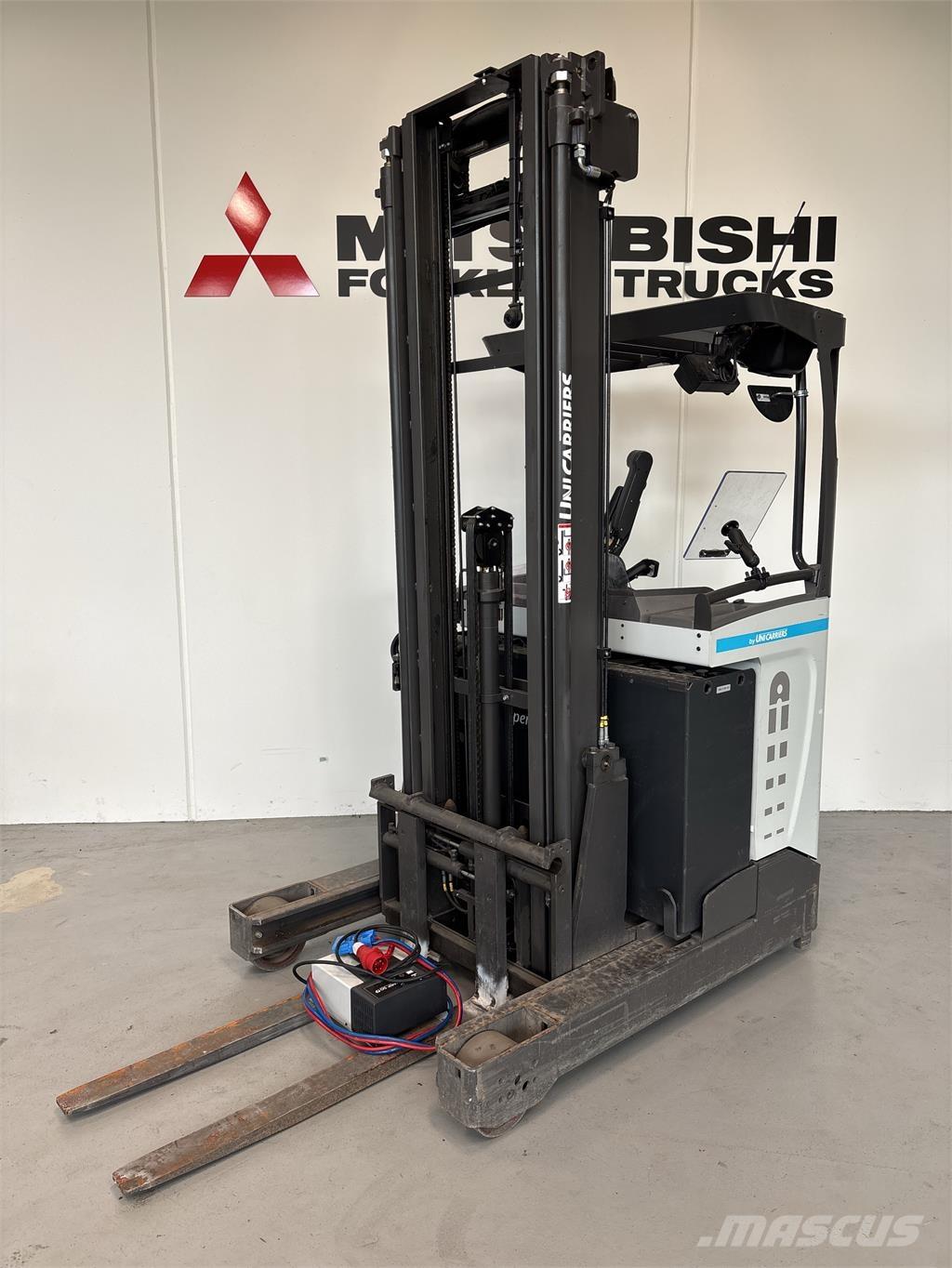 Atlet UMS160 Ανυψωτικά στενών δρόμων