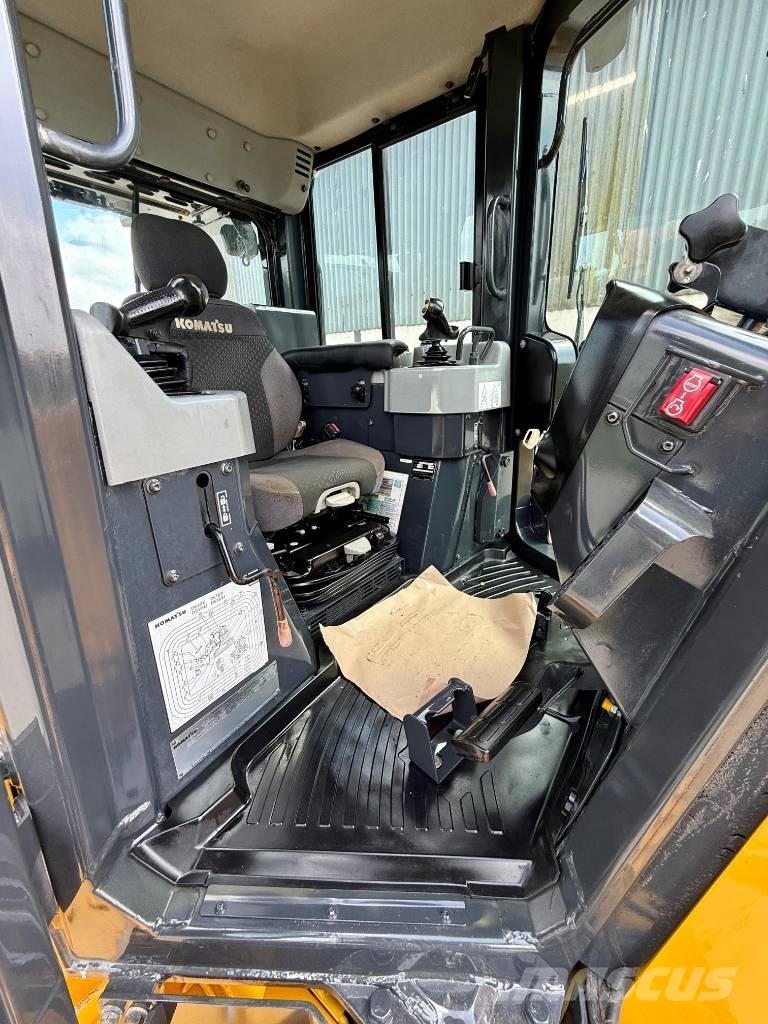 Komatsu D 61 PXi-24 Μπουλντόζες με ερπύστριες