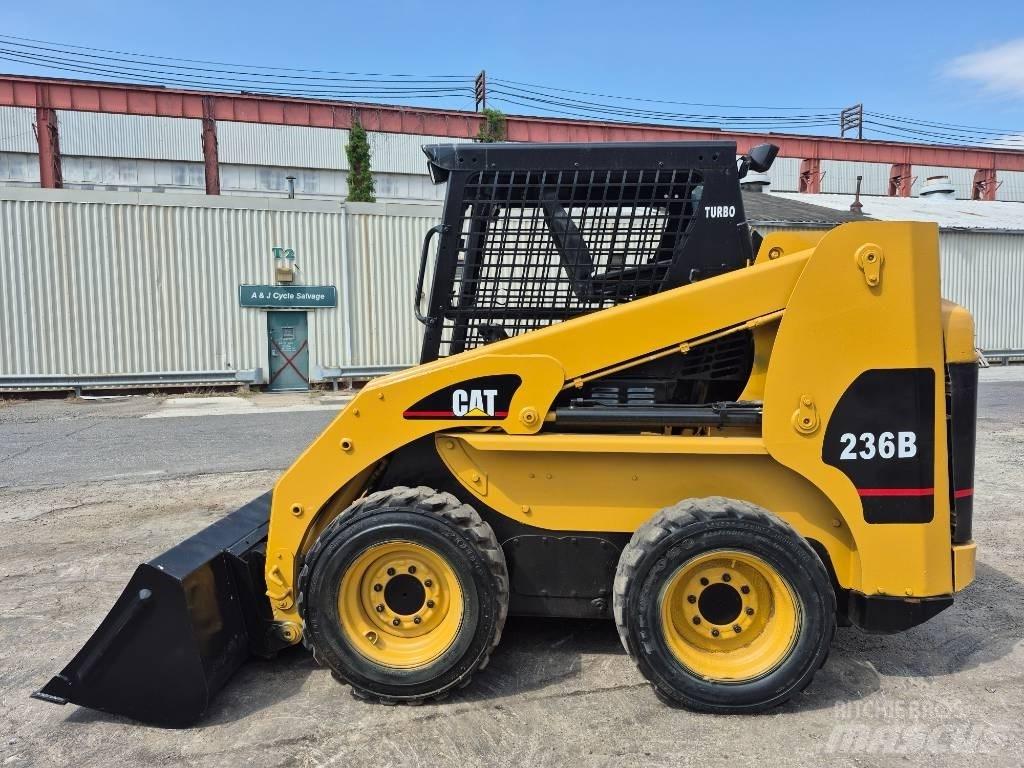 CAT 236 B Φορτωτάκια